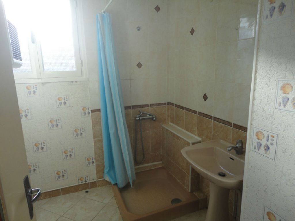 Maison  96 m\u00b2  Desertines 6\/7