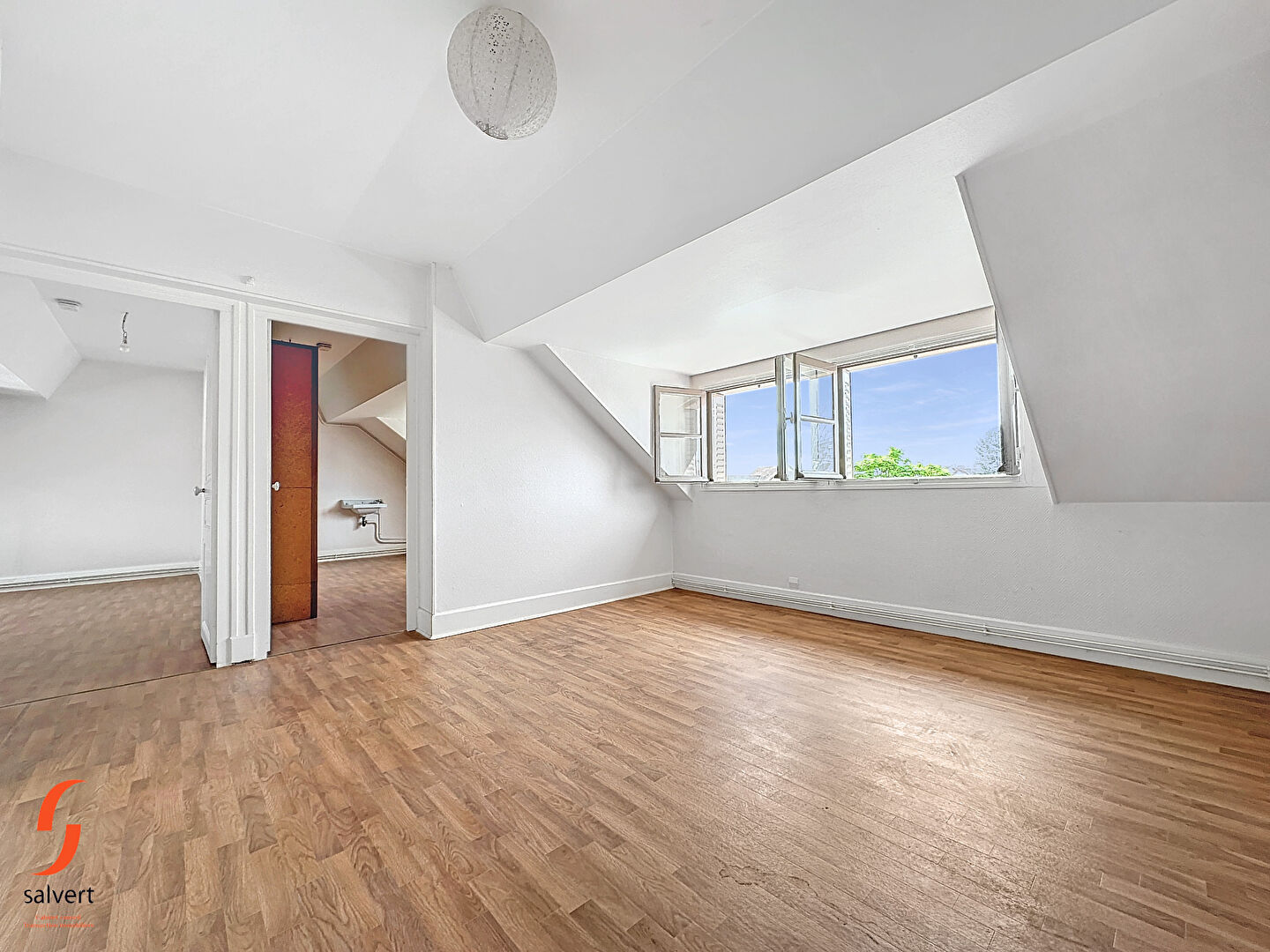 A vendre Maison 4 chambres avec appartement de 66 m\u00b2 13\/18