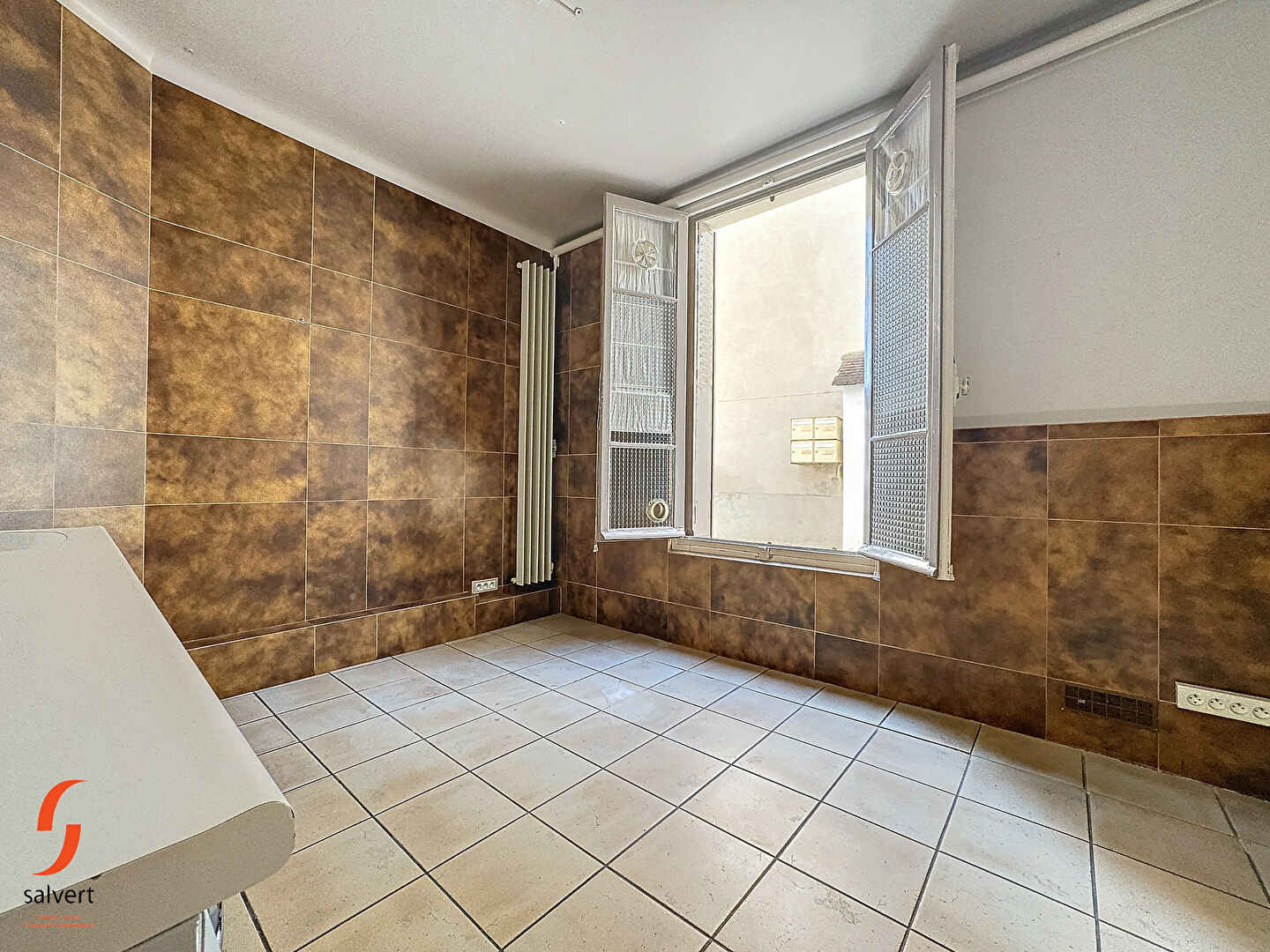 A vendre Maison 4 chambres avec appartement de 66 m\u00b2 15\/18