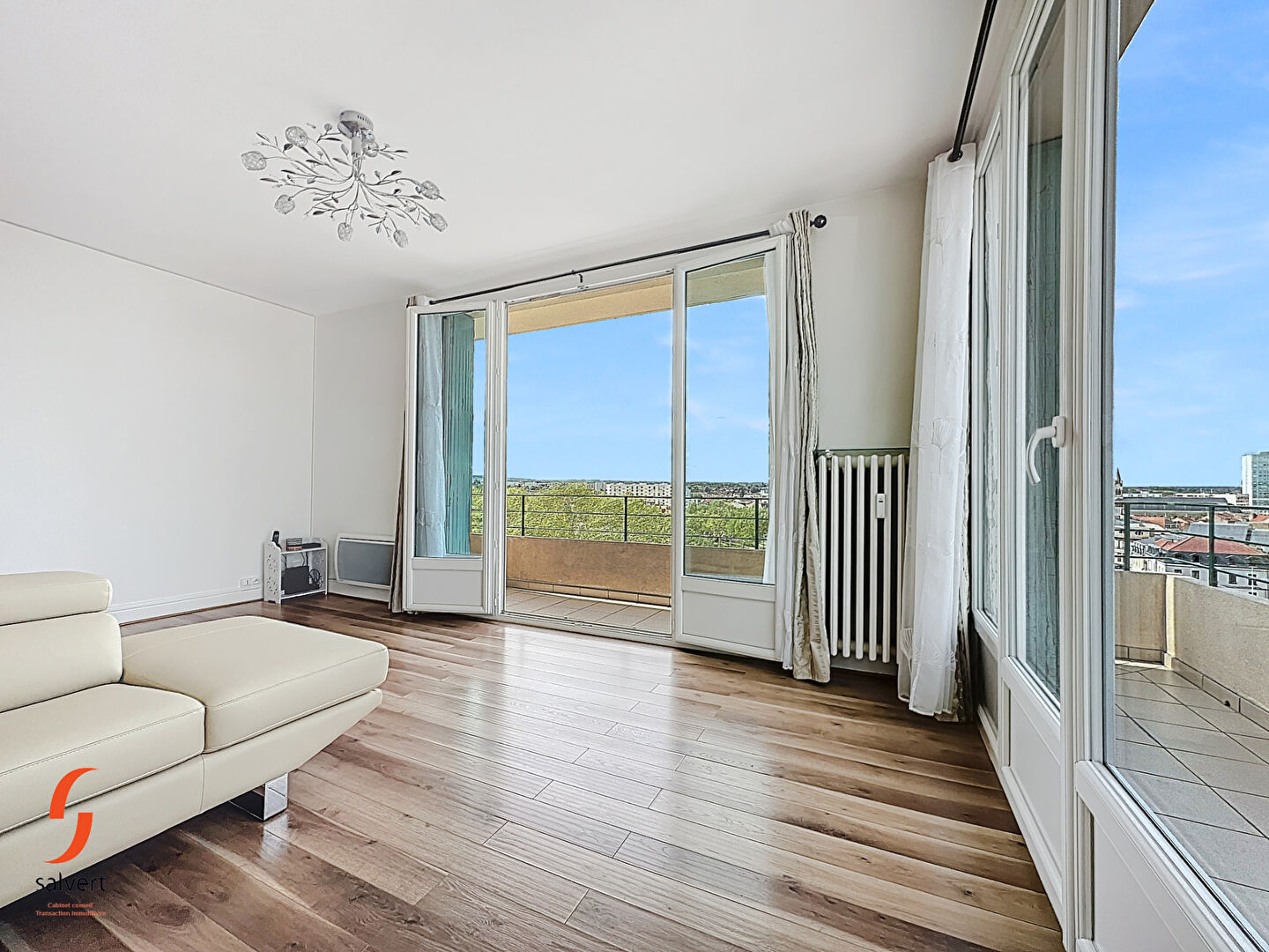 A vendre Appartement 2 chambres avec ascenceur. 4\/15