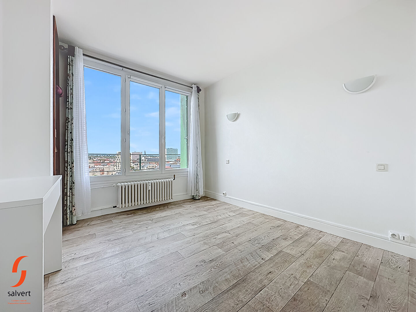 A vendre Appartement 2 chambres avec ascenceur. 11\/15