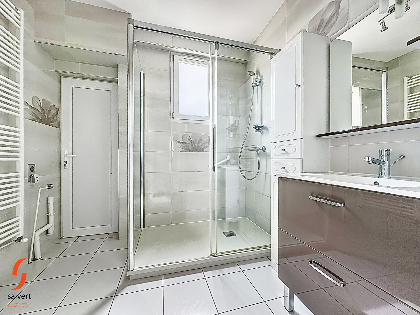 A vendre Appartement 2 chambres avec ascenceur. 14\/15