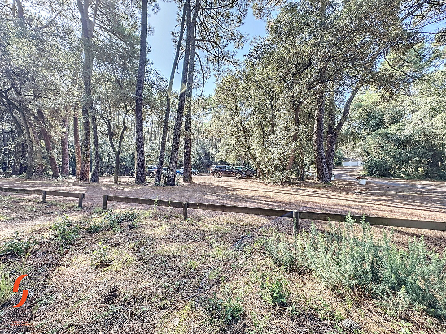 A vendre, appartement studio avec terrasse. 12\/17